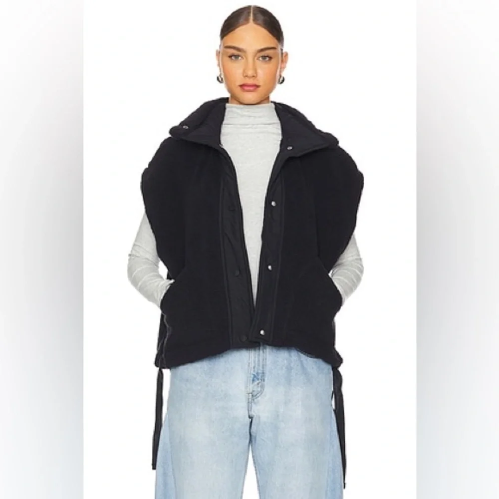 New Free People Scout It Out Fleece Vest - Picture 2 of 7